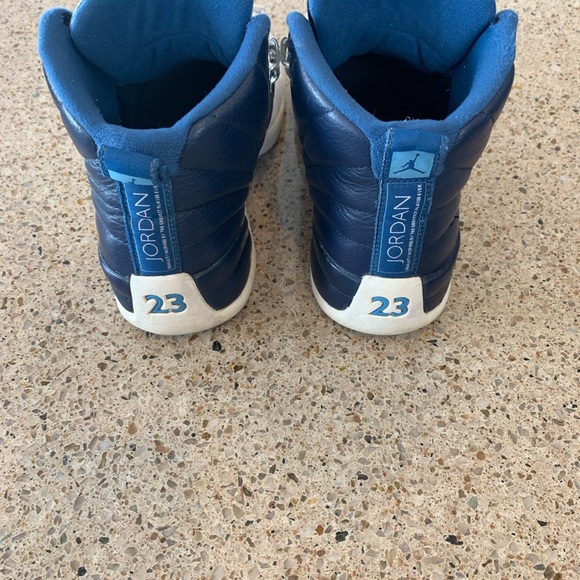 Men’s Jordan retro 12 - Picture 5 of 7